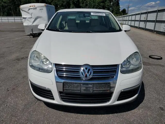 2010 VOLKSWAGEN JETTA SE  