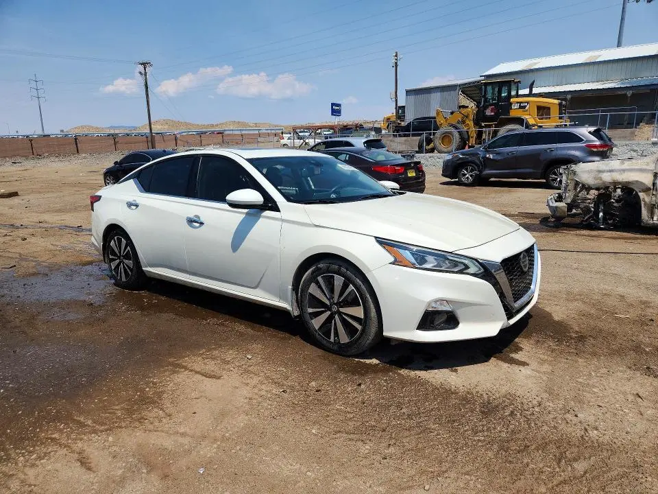 2019 NISSAN ALTIMA SL  