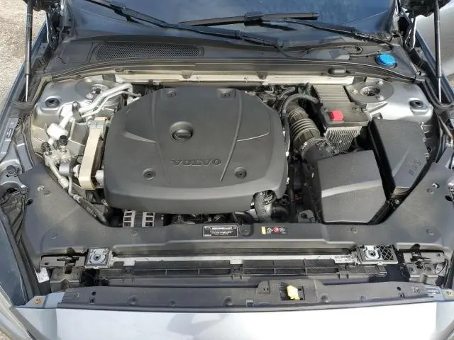 2019 VOLVO S60 T6 R-DESIGN  