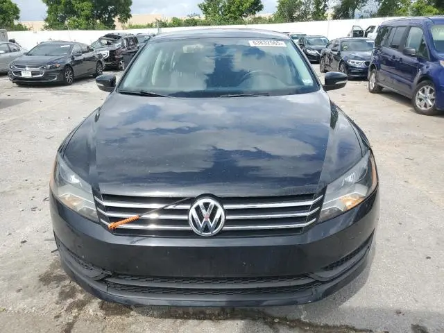 2013 VOLKSWAGEN PASSAT SE