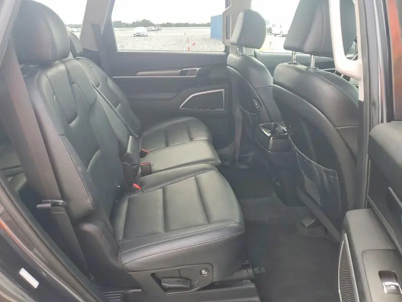 2022 KIA TELLURIDE LX  