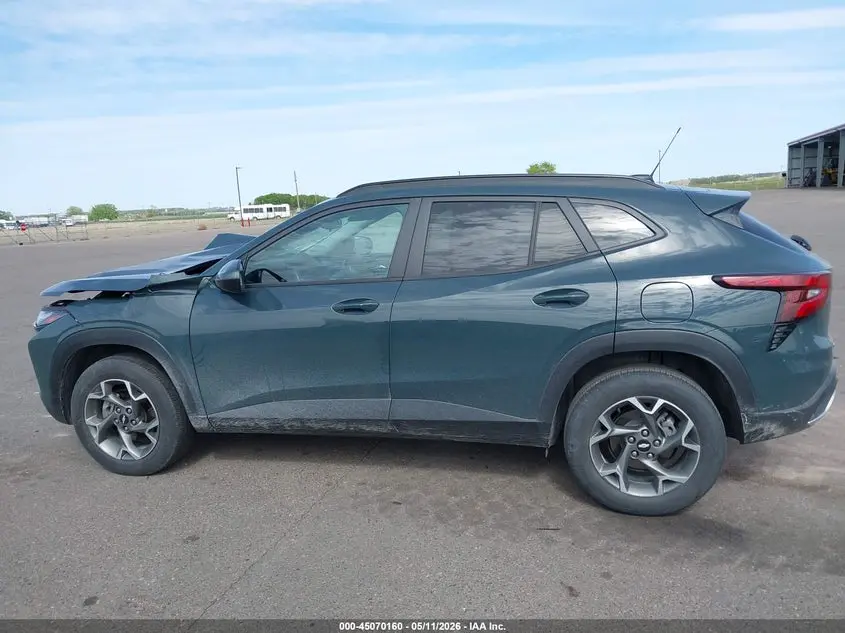 2025 CHEVROLET TRAX FWD LT