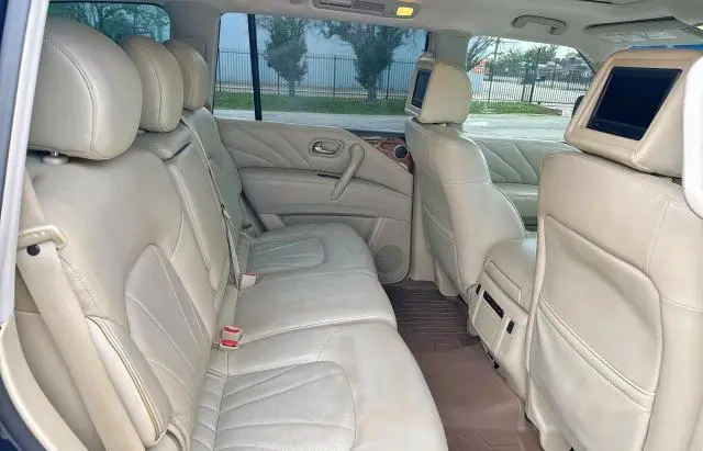 2017 INFINITI QX80 BASE