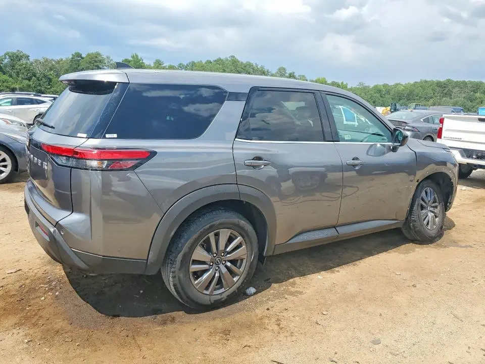 2025 NISSAN PATHFINDER S  