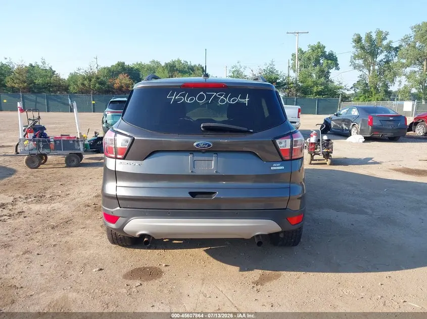2018 FORD ESCAPE SE
