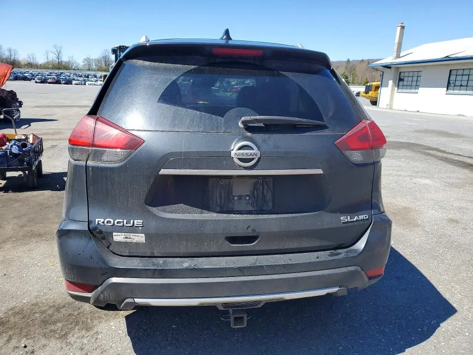 2017 NISSAN ROGUE SL  