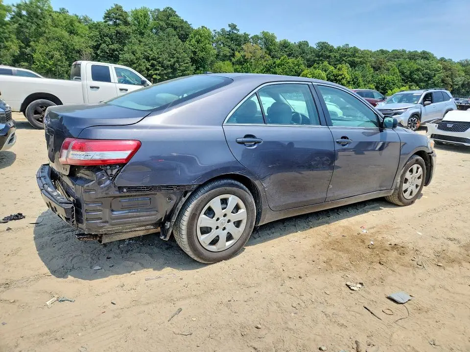 2011 TOYOTA CAMRY LE  