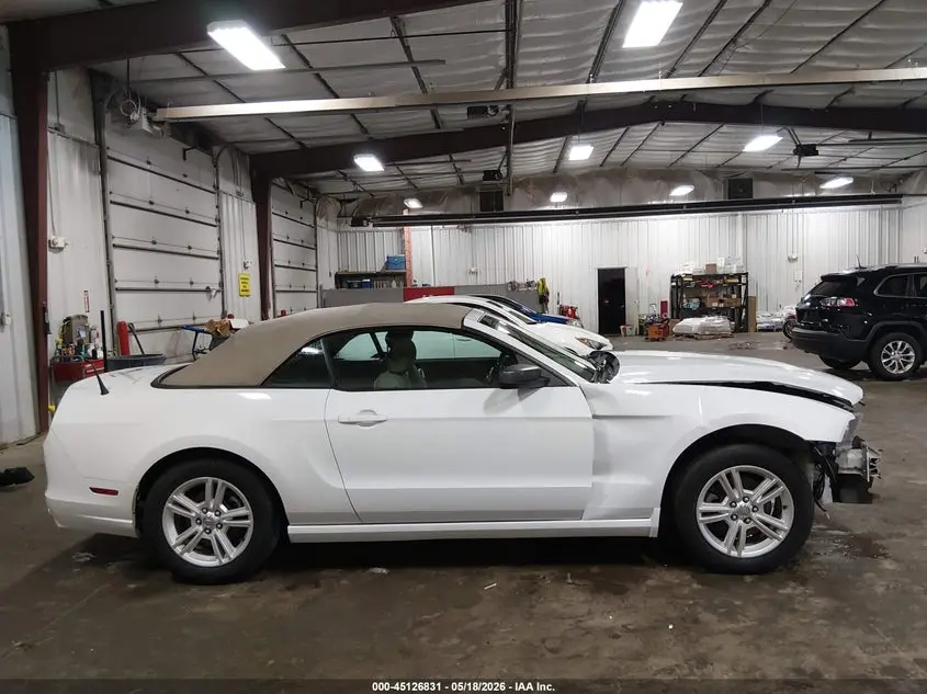 2014 FORD MUSTANG V6