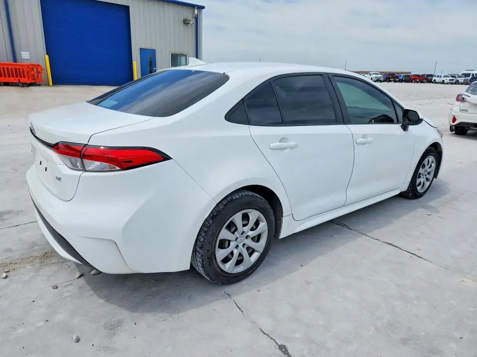 2022 TOYOTA COROLLA LE  