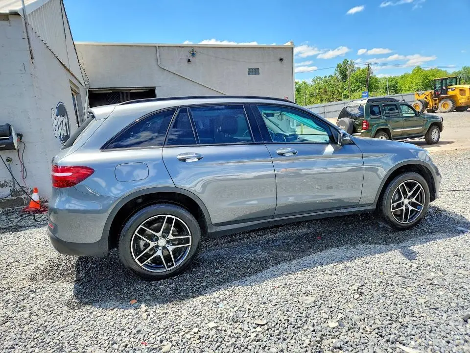 2017 MERCEDES-BENZ GLC 300 4MATIC  