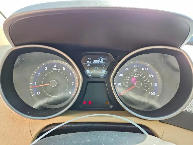 2013 HYUNDAI ELANTRA GLS  