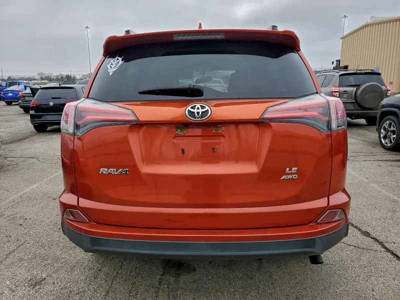 2016 TOYOTA RAV4 LE  