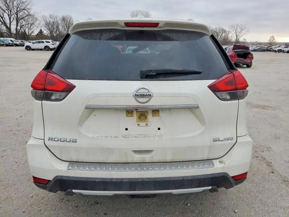 2017 NISSAN ROGUE SL  