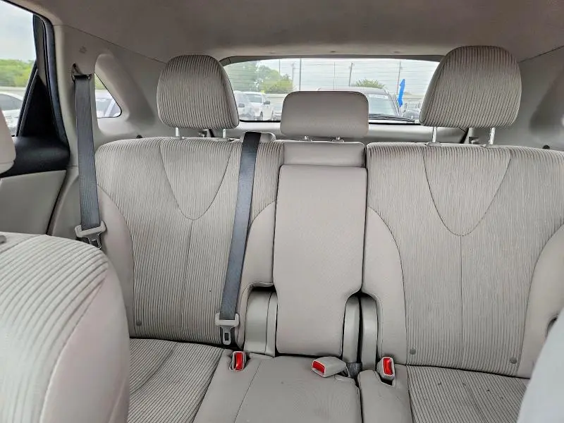 2013 TOYOTA VENZA LE  