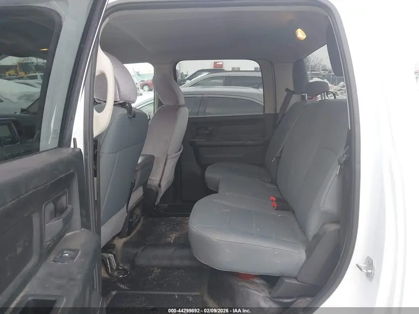 2018 RAM 1500 TRADESMAN  4X4 6'4 BOX