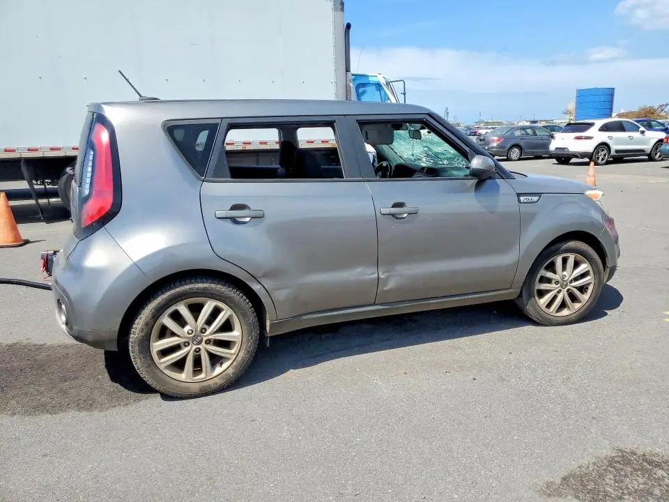 2018 KIA SOUL +  