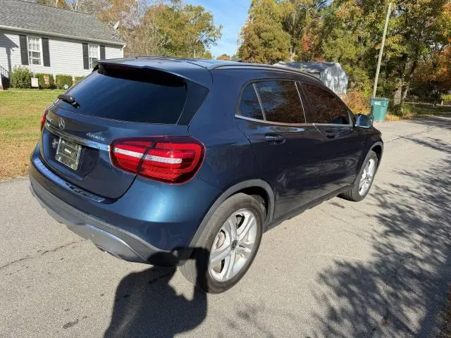 2020 MERCEDES-BENZ GLA 250 4MATIC  