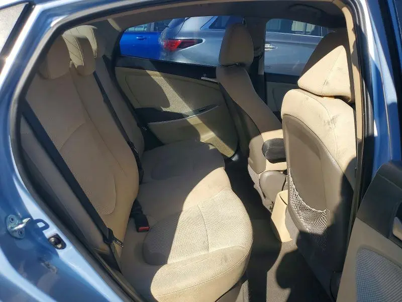 2012 HYUNDAI ACCENT GLS  