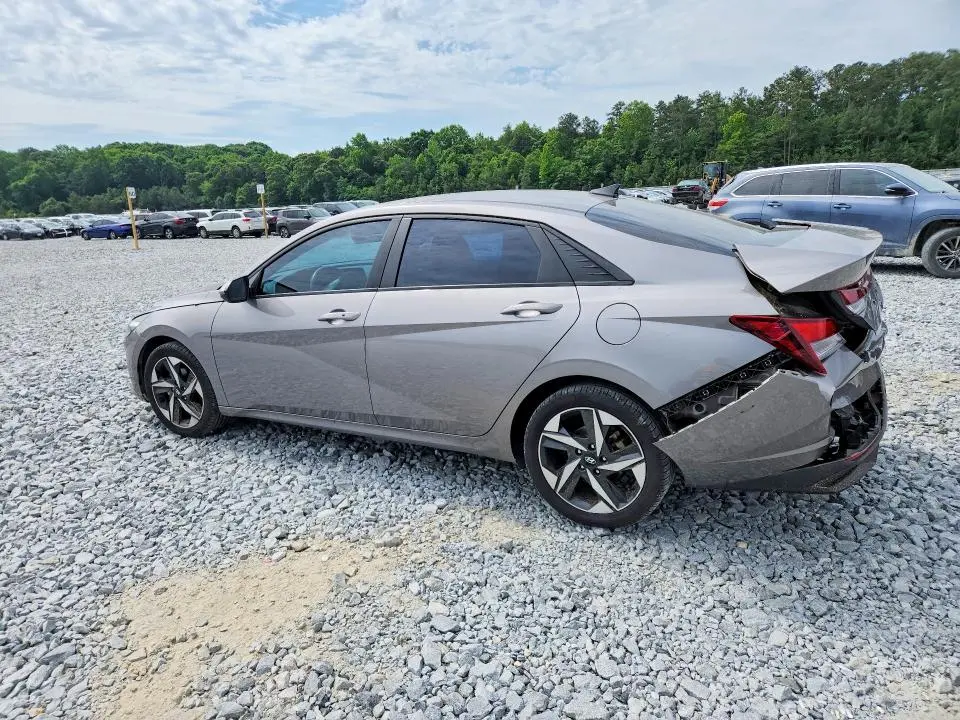 2023 HYUNDAI ELANTRA SEL  
