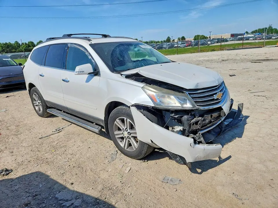 2017 CHEVROLET TRAVERSE LT  