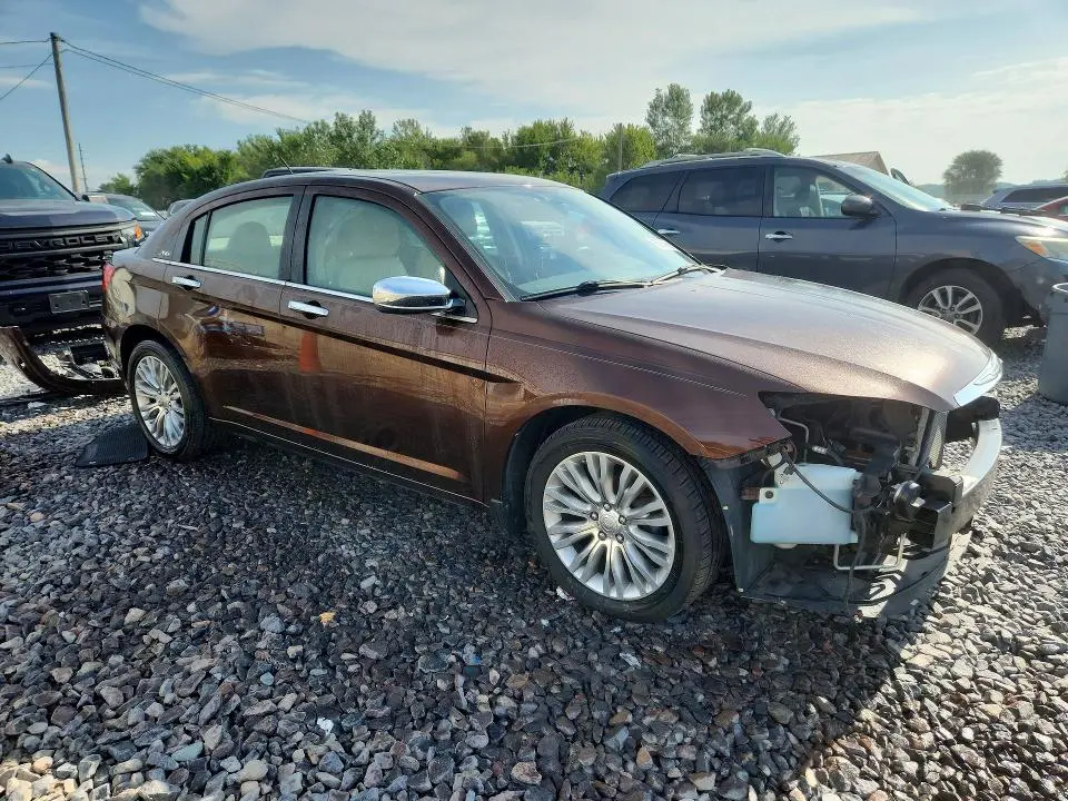 2013 CHRYSLER 200 LIMITED  