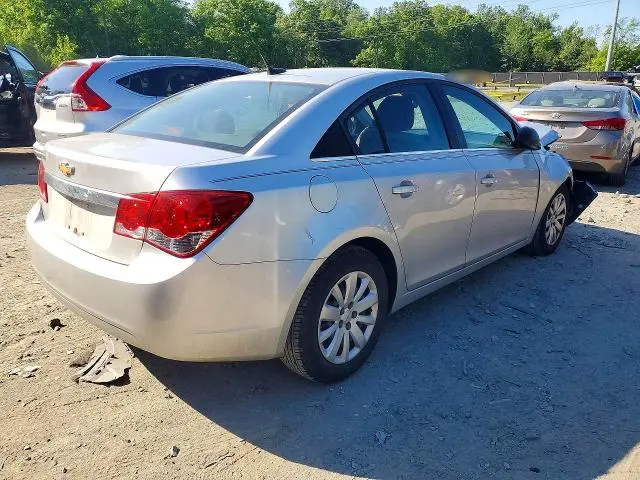 2011 CHEVROLET CRUZE LS  