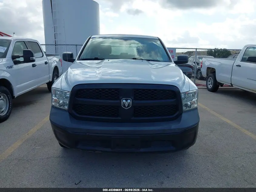 2018 RAM 1500 TRADESMAN  4X2 5'7 BOX