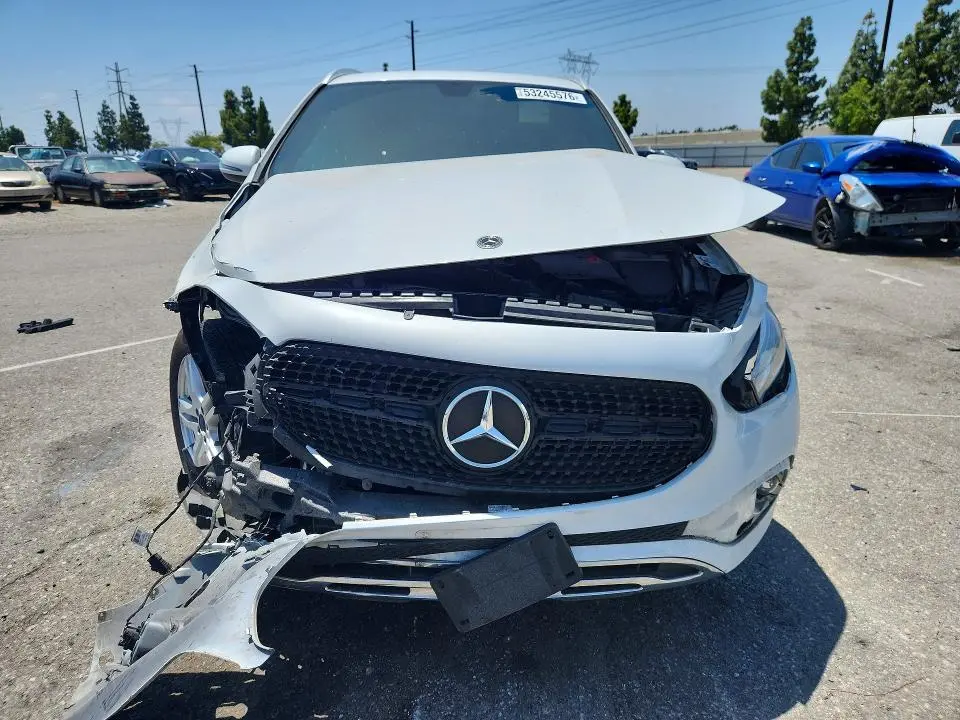 2021 MERCEDES-BENZ GLA 250  