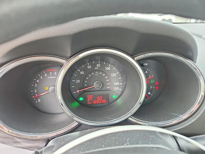2012 KIA SORENTO LX  