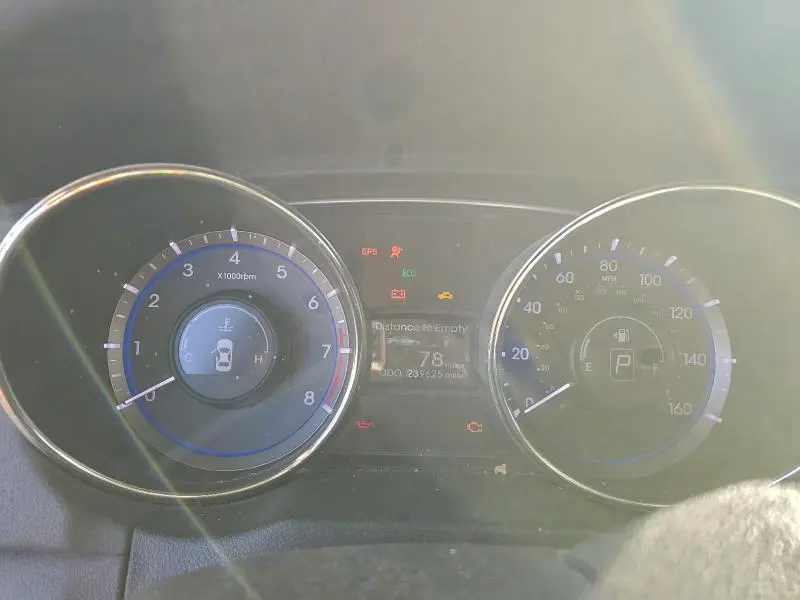 2011 HYUNDAI SONATA SE  