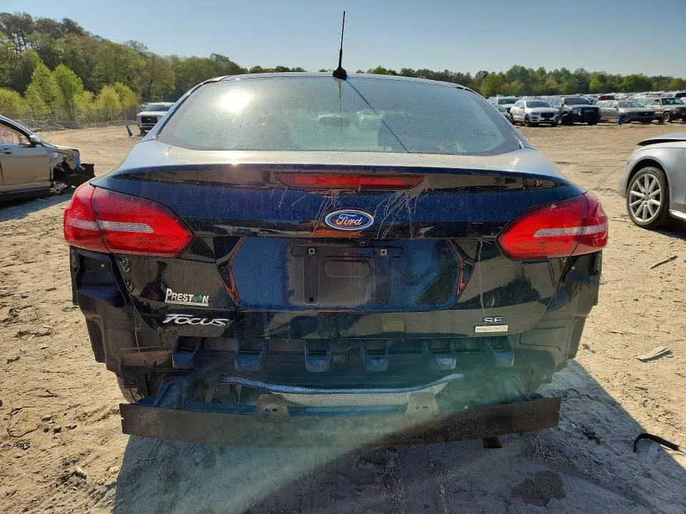 2018 FORD FOCUS SE  