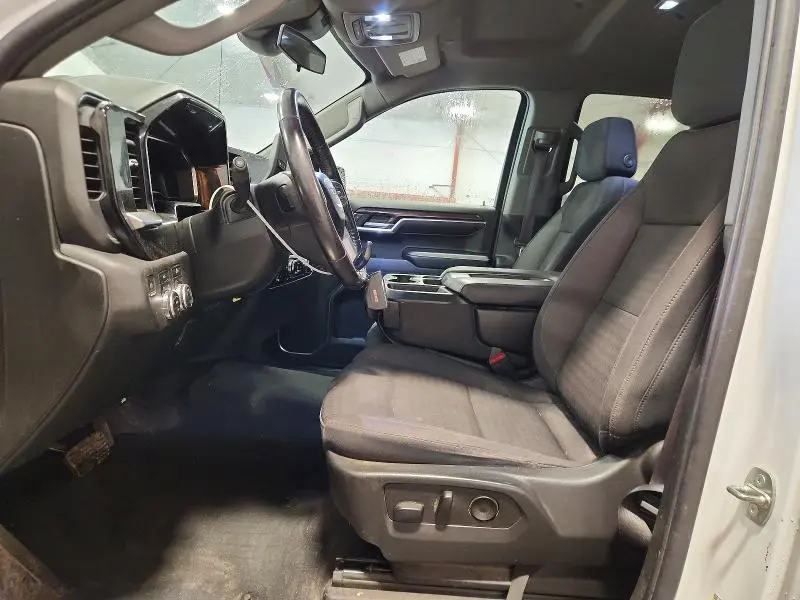 2022 GMC SIERRA K1500 SLE  