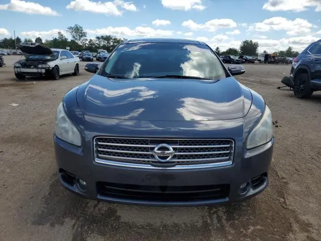 2010 NISSAN MAXIMA S  