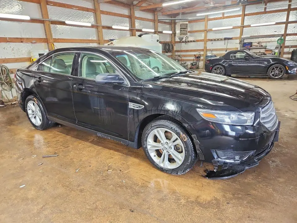 2017 FORD TAURUS SE  