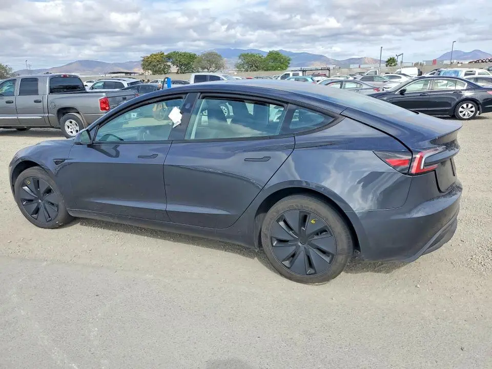 2025 TESLA MODEL 3   