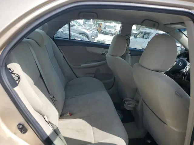 2013 TOYOTA COROLLA BASE  