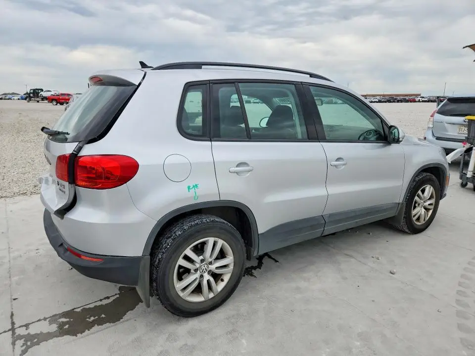 2015 VOLKSWAGEN TIGUAN S  