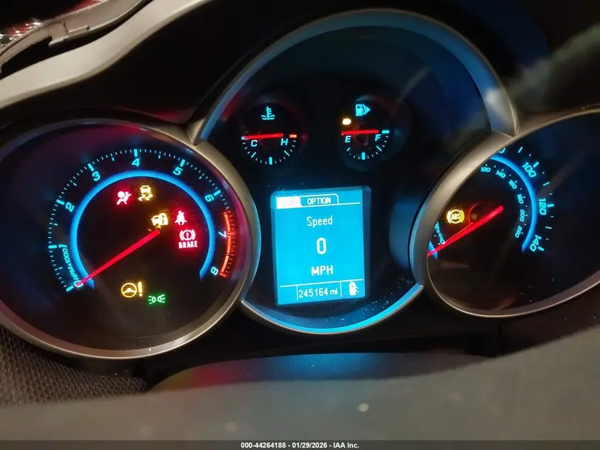 2013 CHEVROLET CRUZE 1LT AUTO