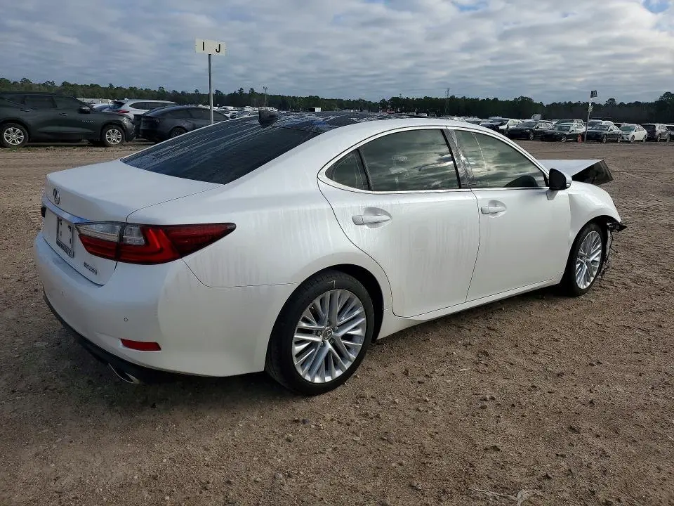 2018 LEXUS ES   