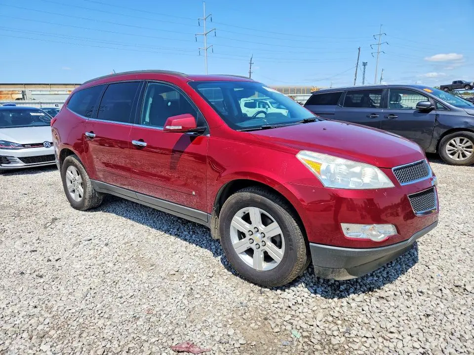 2010 CHEVROLET TRAVERSE LT  