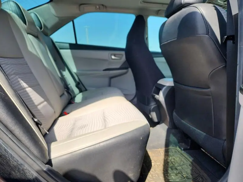 2015 TOYOTA CAMRY SE  