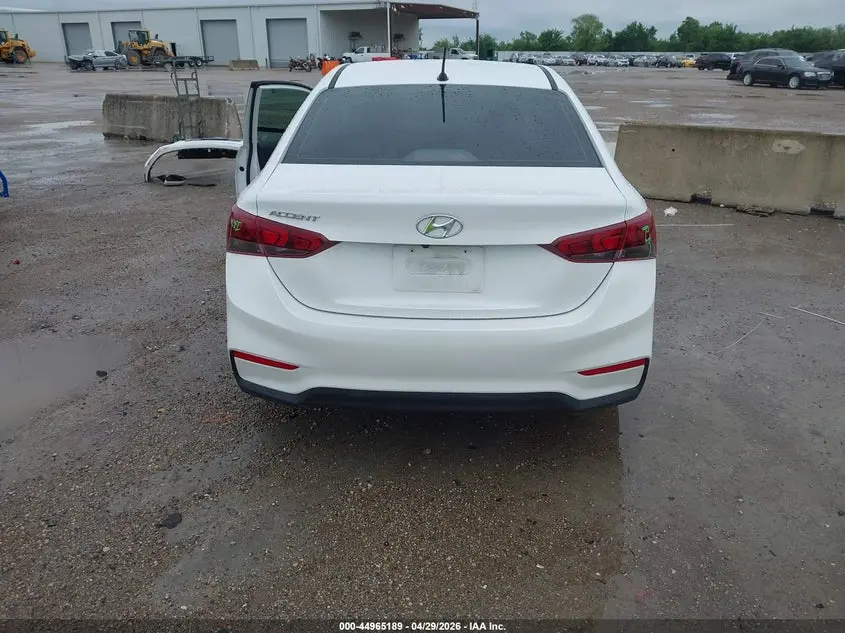 2022 HYUNDAI ACCENT SE