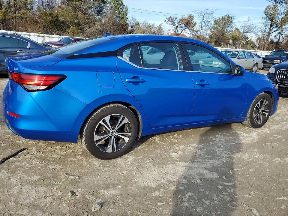 2022 NISSAN SENTRA SV  