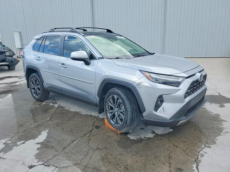 2024 TOYOTA RAV4 LIMITED  