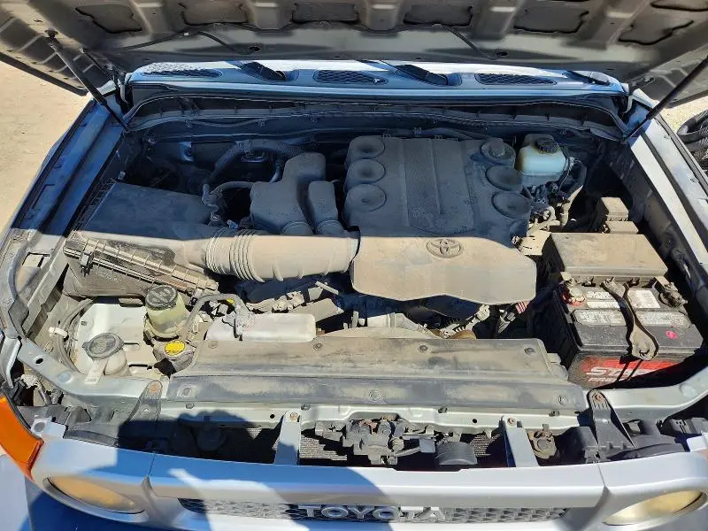2012 TOYOTA FJ CRUISER BASE  