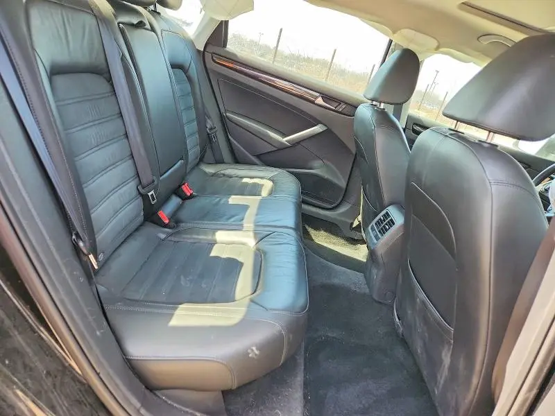 2014 VOLKSWAGEN PASSAT SEL  