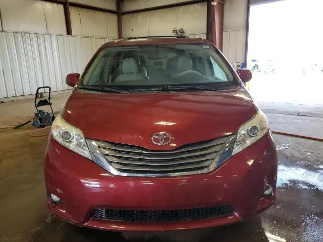 2012 TOYOTA SIENNA XLE  