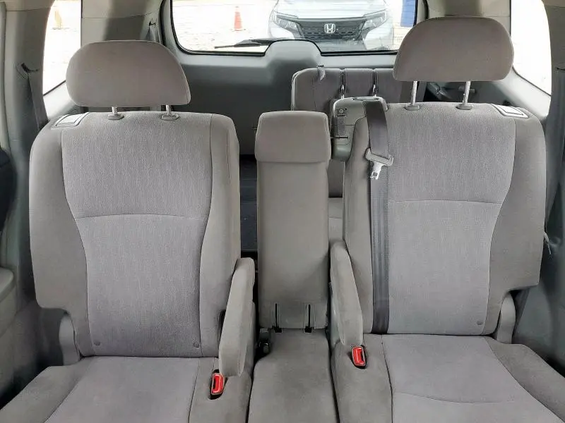 2013 TOYOTA HIGHLANDER BASE