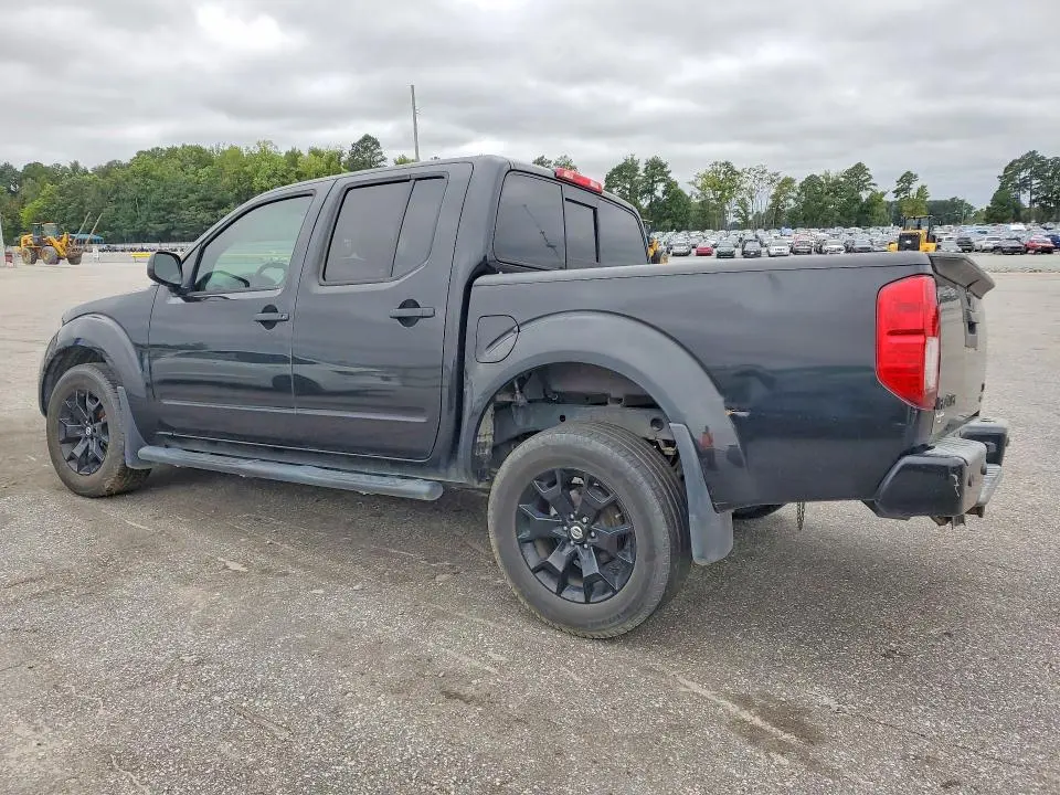 2021 NISSAN FRONTIER SV  