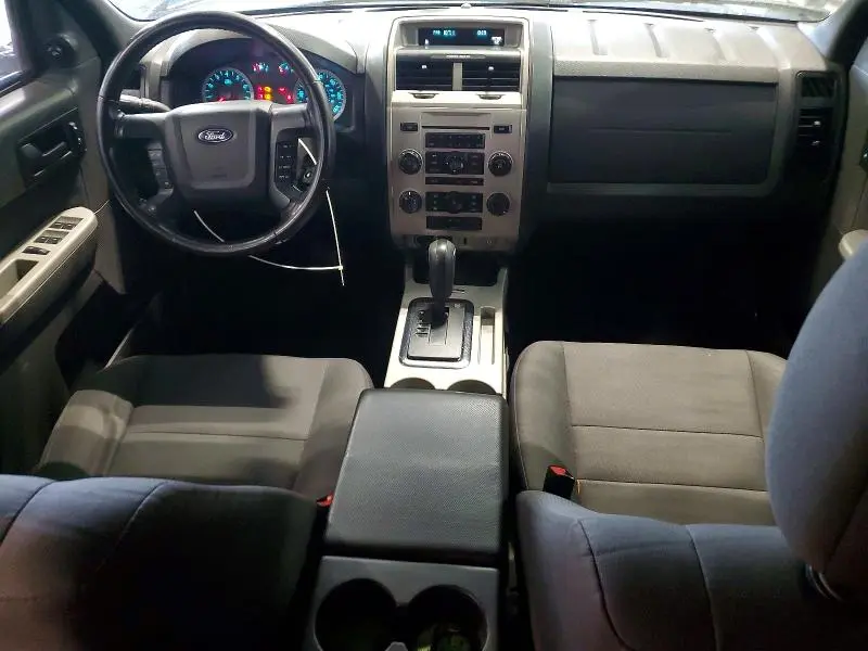 2011 FORD ESCAPE XLT  